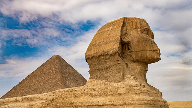 الجنيه المصري يلامس أدنى مستوى له على الإطلاق .. 27 جنيه لكل دولار