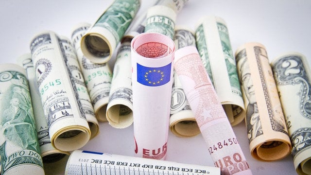 الإسترليني يرتفع وسط تقلبات السوق مع اختبار المقاومة