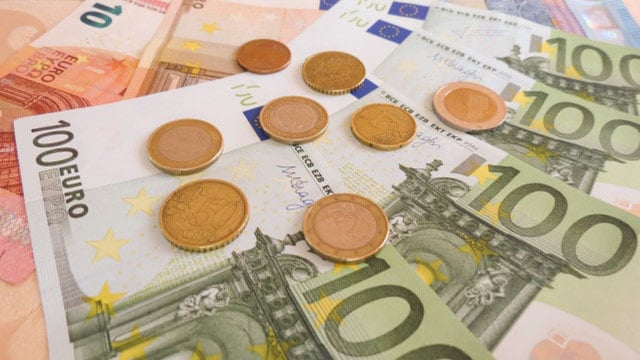 اليورو/الين ينتعش مع استقرار تضخم منطقة اليورو وتباين الإشارات