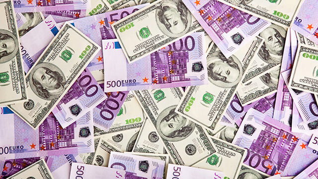 الدولار الأسترالي/الأمريكي يواجه مخاطر هبوط نحو 0.6355